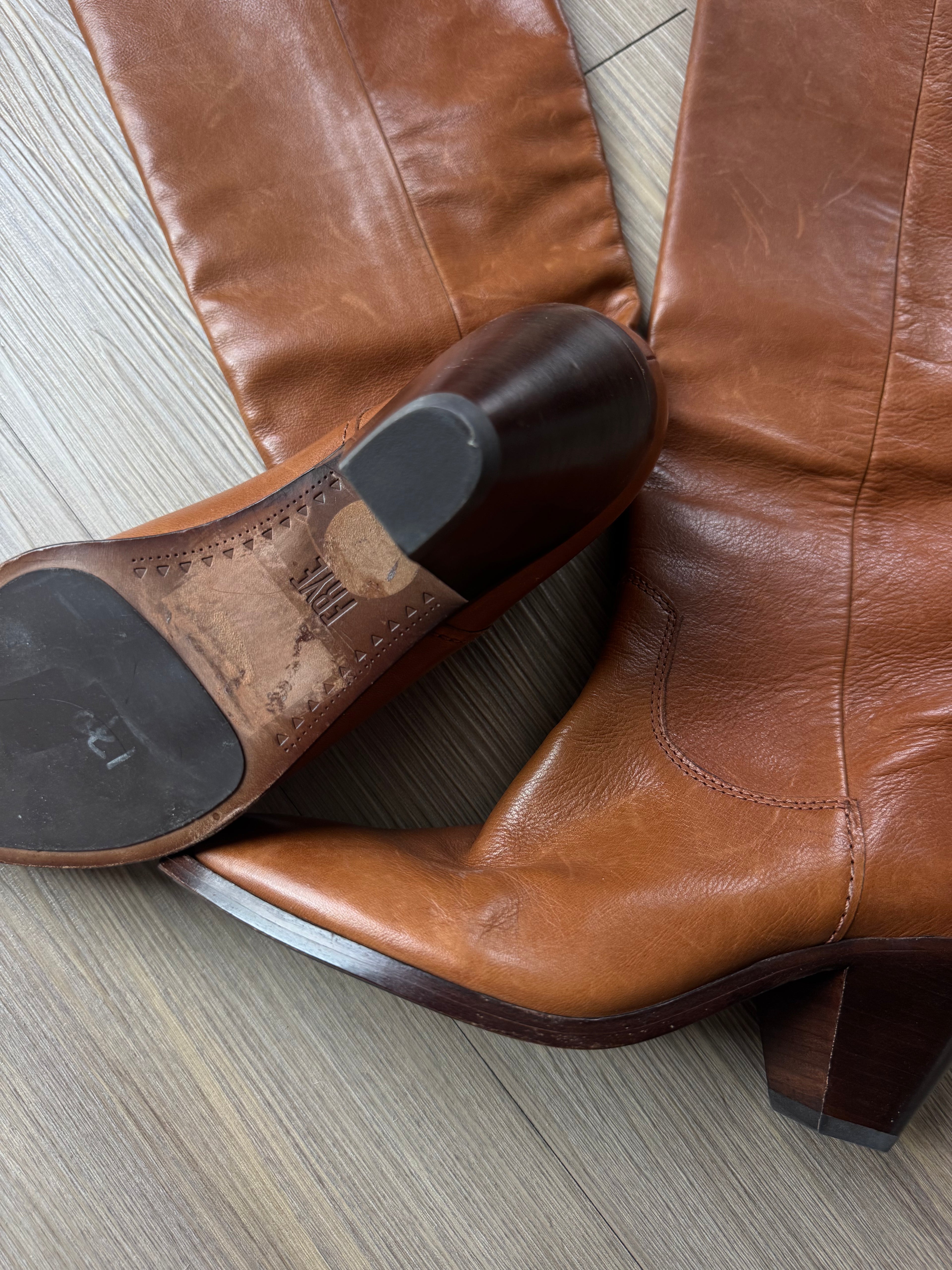 FRYE Boots (6)
